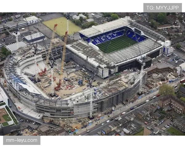 普鲁士公园球场开启新纪元，德甲冠军争夺战引人瞩目