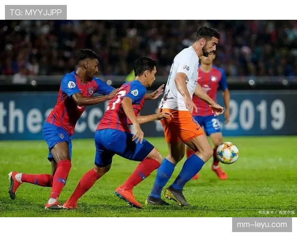 里昂边路突破状态回暖,进攻战术奏效助球队豪取连胜