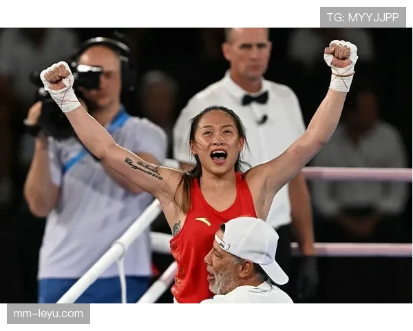 刘翔赛场上风驰电掣，家里却被宠成二百斤大胖猫了？